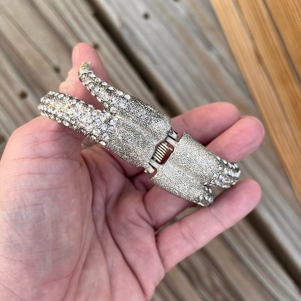 - Double Rattlesnake Bling Hinge Cuff! NEW! - Picture 10 of 15